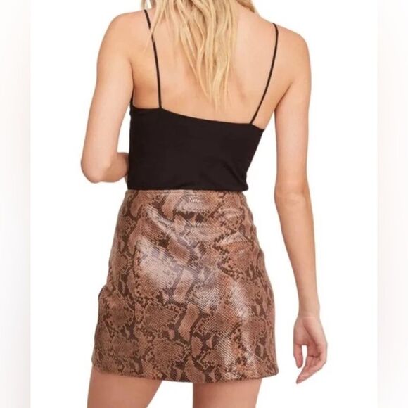 ASTR The Label Come Slither Snake Print Skirt Size S ( Small flaw, read … - Picture 10 of 10